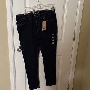 Levi’s  Women's Dark Blue Skinny Jeans